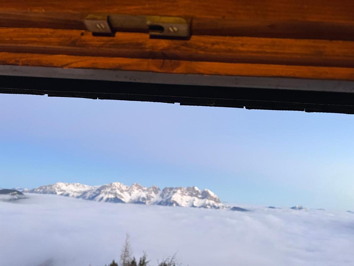 Hocheckhuette On Top Of The Kitzbuehel Hahnenkamm Mountain 基茨比厄尔 外观 照片